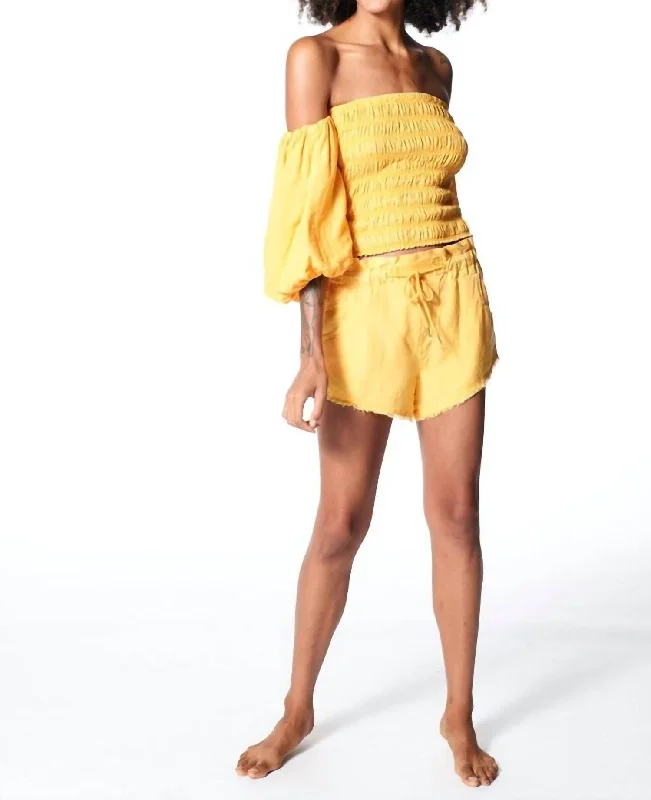 Graceful Fashion Izzy Raw Edge Short In Mango