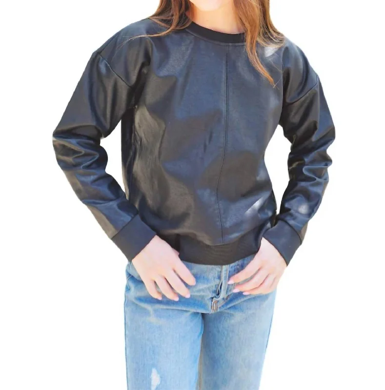 Women's Trendy Outfit On The Edge Sweatshirt In Black