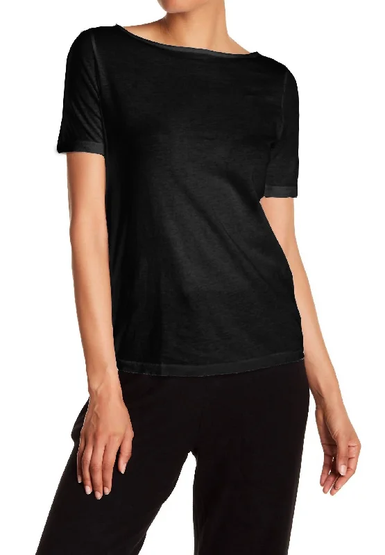 Women's Layered Outfit Short Sleeve British Tee In Black