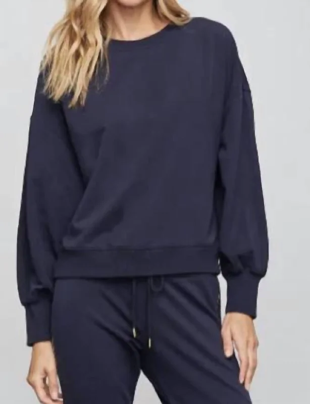 Women's Trendy Casual Outfit Amara Sweatshirt In Navy