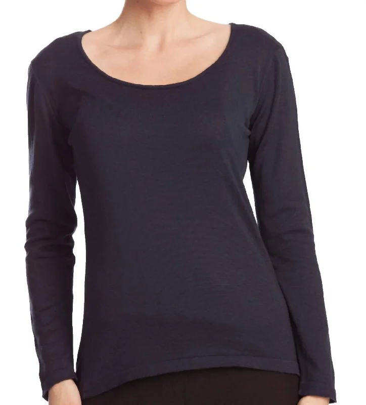 Fashion Forward Long Sleeve Scoop Neck Top In Navy