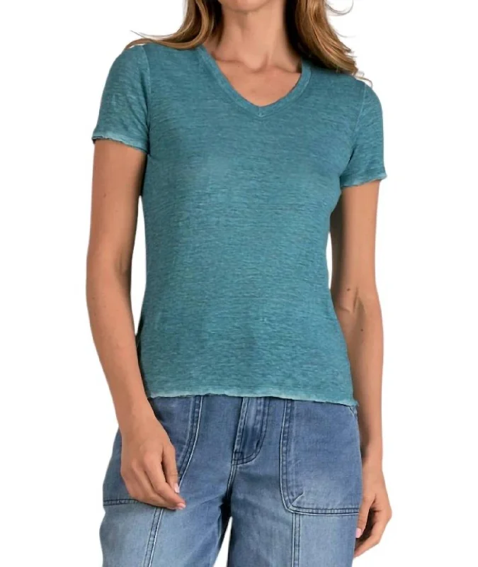 Comfy Women's Outfits for Daily Wear Short Sleeve V Neck Tee In Peacock Blue