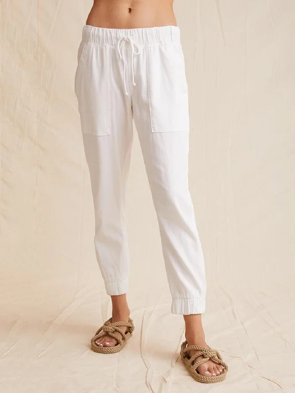 Affordable Luxury Women's Garments Pocket Jogger Pant - White