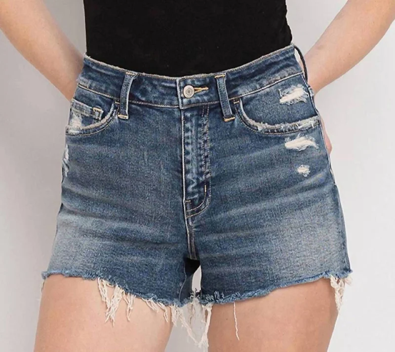 Casual Wear High Rise Raw Hem Shorts In Blue