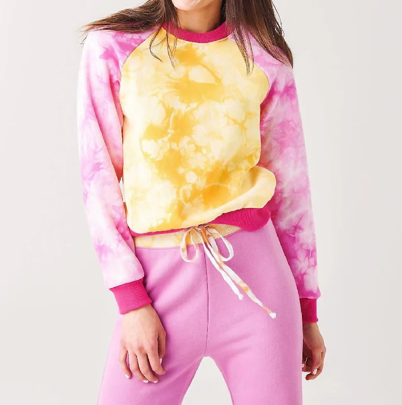 Women's Trendy Attire "laid Back" Crew Sweatshirt In Gold/fuschia Tie Dye