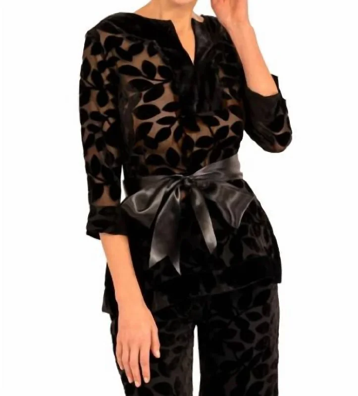 Fashionable Women's Outfit Signature Tunic In Luxe Leaf Velvet